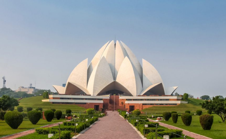 Amritsar to Delhi Taxi